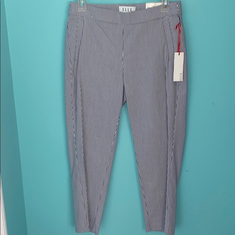 Striped Capri Pull on Pant